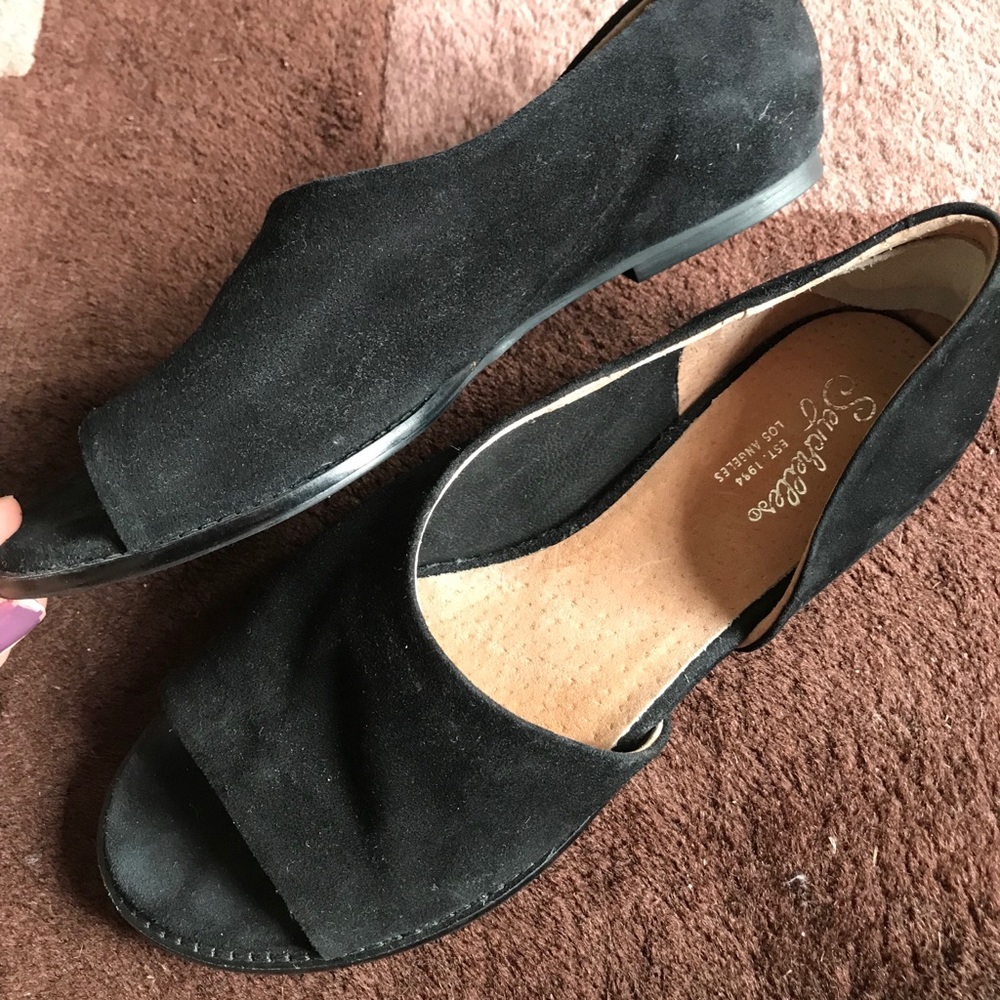 Seychelles slip on shoes.